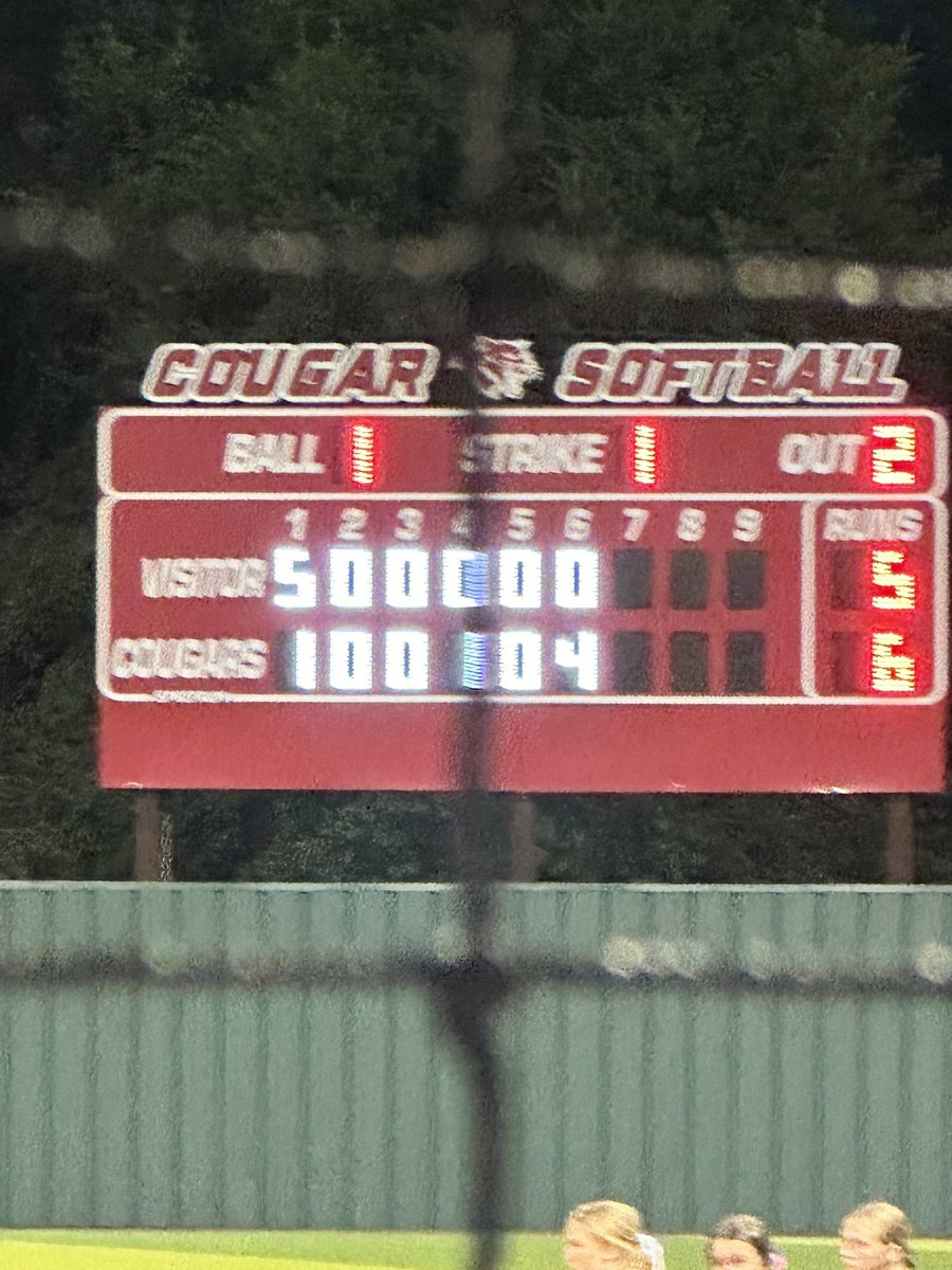 TISDTHS's tweet photo. Coogs win!!! Area champs, way to battle to the end ladies! On to the next round they go. ❤️ 🥎 ❤️ https://t.co/wiJeb18mbr
