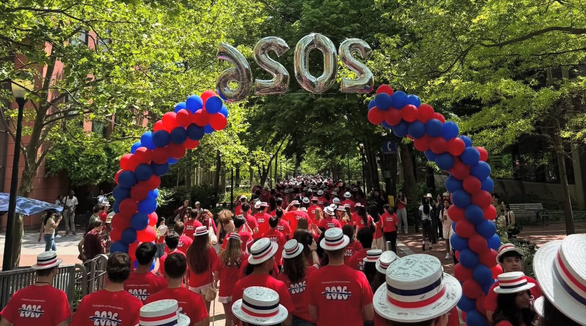 PennGym's tweet image. Happy Hey Day! ❤️💙🎉

Hey Day is a tradition at Penn that celebrates juniors becoming seniors. Since 1916, juniors march down Locust Walk wearing red shirts and straw hats, carrying bamboo canes, officially declaring their senior status.

Congrats Class of 2026!
