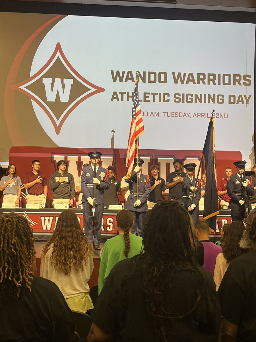 Very blessed and excited to make it official last week <a href="/Wando_Athletics/">Wando Athletics</a> signing day.  
Thank you <a href="/FleetFB/">Erskine Football</a> for believing in me…
<a href="/CoachPerrin61/">Isaiah Perrin</a> <a href="/CoachNic2336/">Coach Nichols</a> <a href="/icoachfb/">Christopher Williams</a> <a href="/shapboyd26/">Shap Boyd</a>