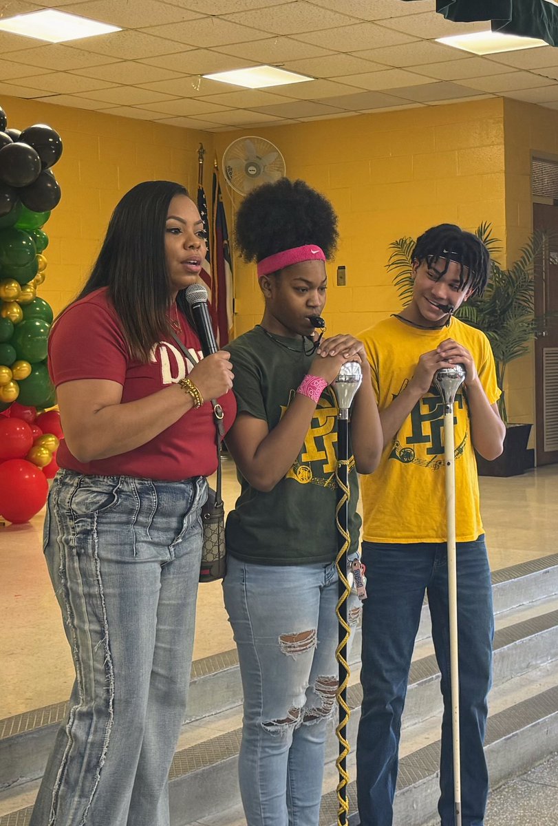 Howard Hall tweet media