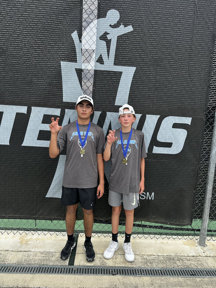 HarlanTennis's tweet image. Congratulations! First place ! @NISDHarlan @coachesalas @NISDTennis