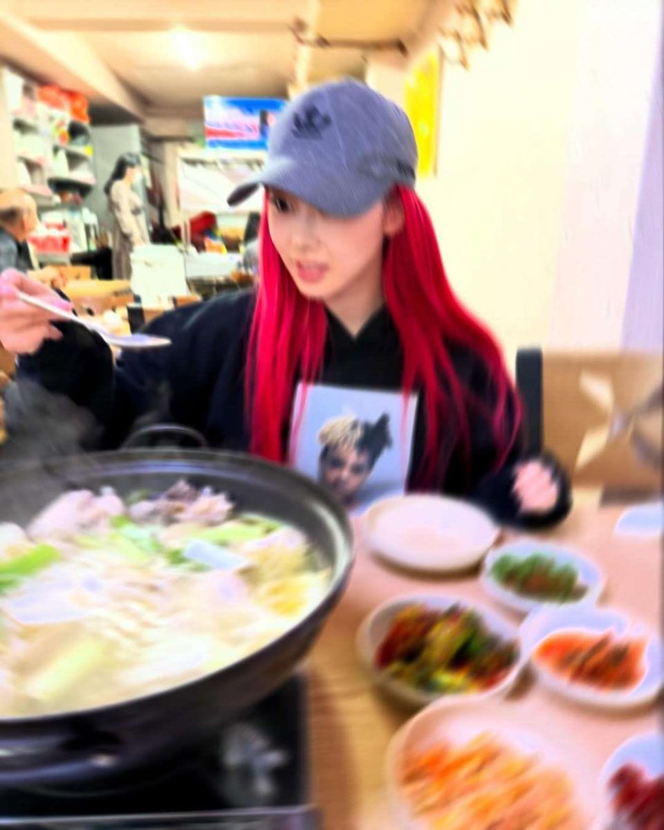 Daeun /h tweet media