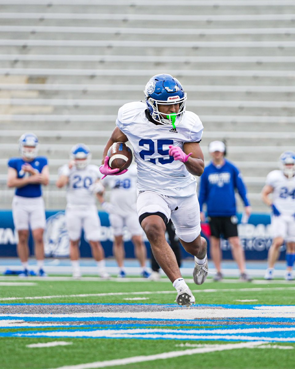 Drake Football tweet media