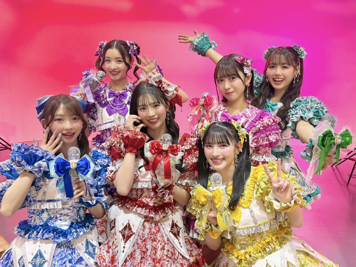 なんと!!!!!! 💙💜❤️🩷💛💚

／
  #超とき宣 公式Xのフォロワーが
  𝟏𝟎𝟎,𝟎𝟎𝟎人を突破!!!!!! 🎊🎉✨
＼

ありがとうございます！🥰🧡

今後もとき宣公式Xを📱
何卒よろしくお願いします🤲🏻💕💫

#TOKISEN