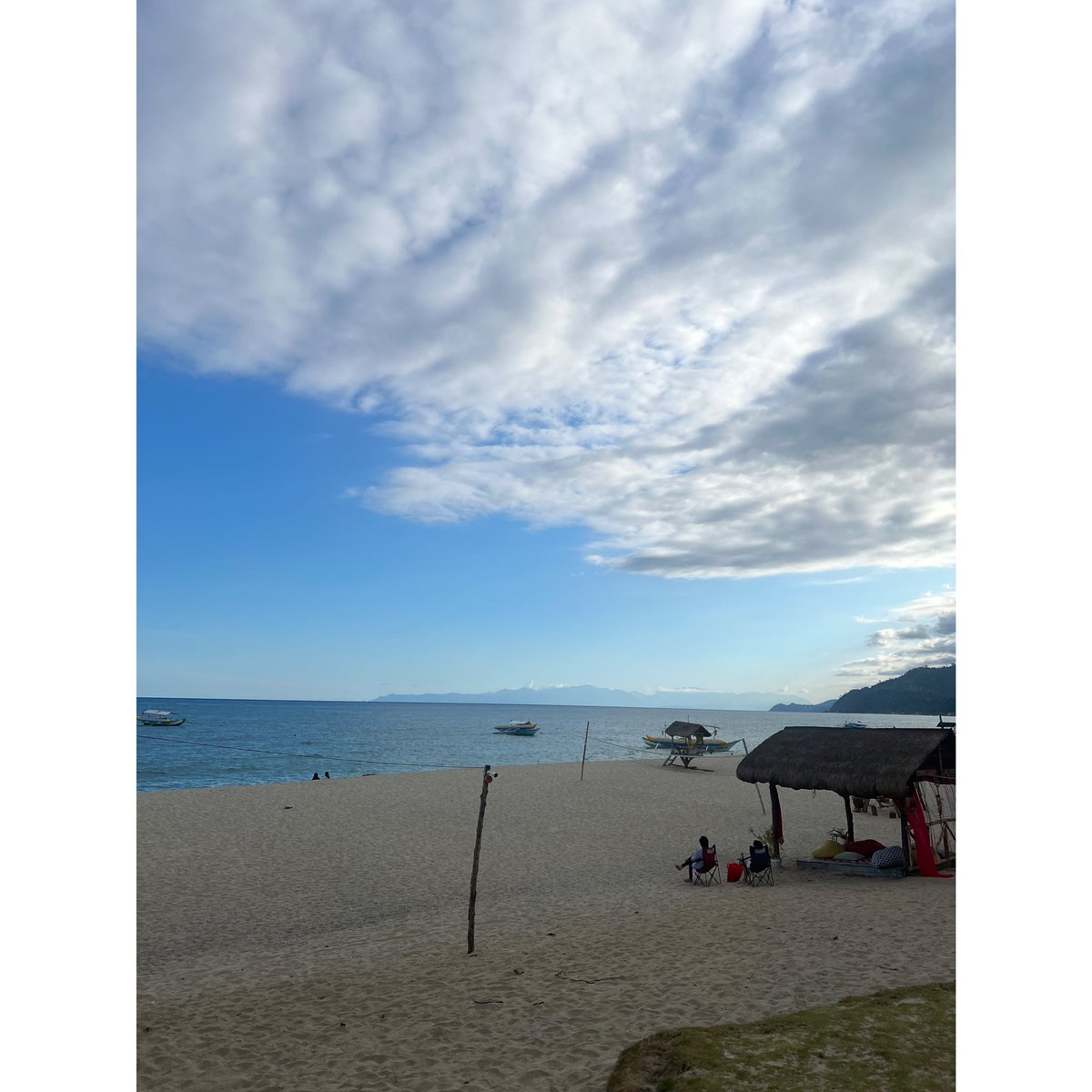 jernilyy's tweet image. E S C A P E 🌊