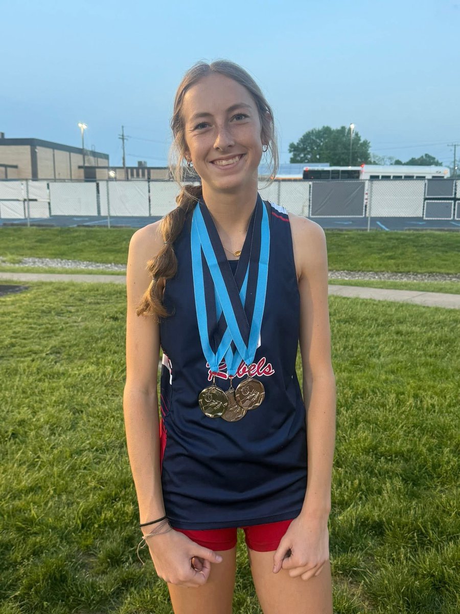 Olivia Simpson won the 800 at the Vevay Media Invitational tonight!