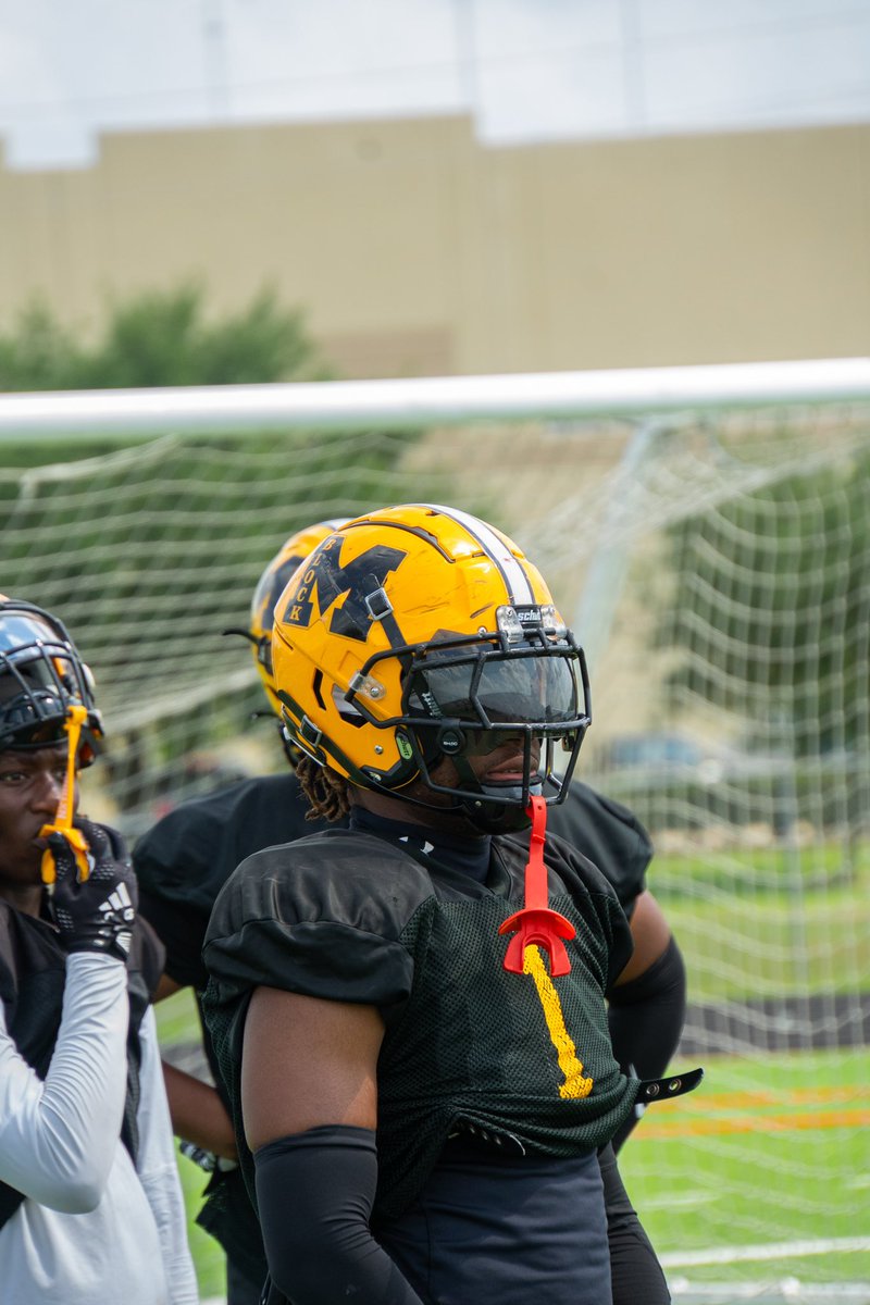 Dectric “THE MENACE🥇” Brown ✞ tweet media