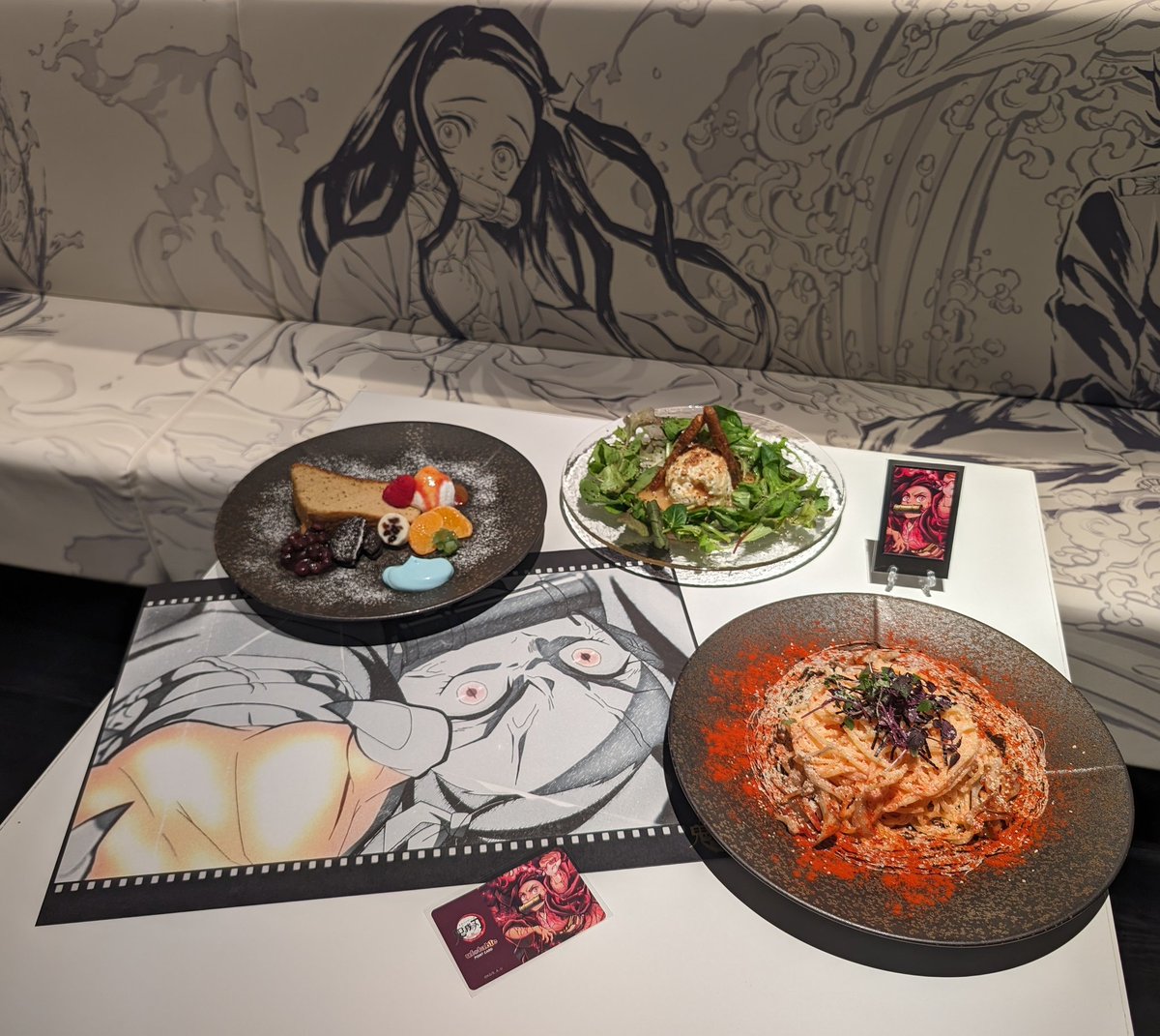 ufotable DINING】 ufotableDININGでは只今、シアターダイニング-那田