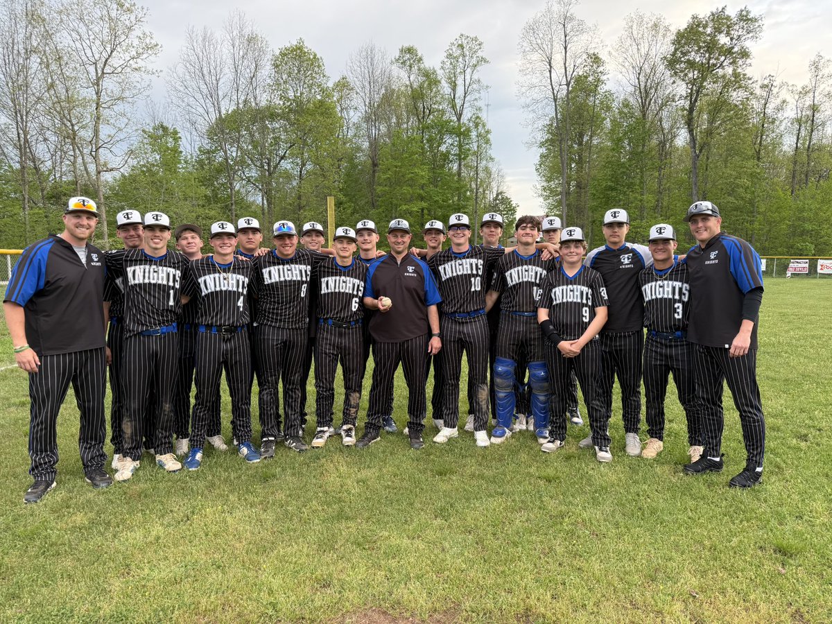 Congrats to my good friend and fellow coach <a href="/rj3wvu/">Robby Jones</a> on getting his 200th career win tonight in a 10-8 victory over Calhoun! #KnightsPride