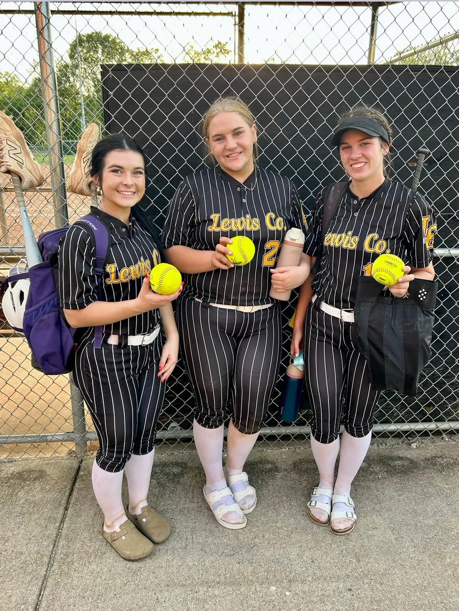 Clara Jane (@cjtanner2026) on Twitter photo Closed the regular season with a bang tonight! 💥 Awesome job <a href="/DodsonMakaela/">Makaela Dodson</a> and Sophie! Now let’s make noise in district tourney next week🥎🥇<a href="/coastalsouthsb/">Coastal South Coyotes Softball</a> <a href="/DukesNorth2025/">North Alabama Lady Dukes 2025</a> Closed the regular season with a bang tonight! 💥 Awesome job <a href="/DodsonMakaela/">Makaela Dodson</a> and Sophie! Now let’s make noise in district tourney next week🥎🥇<a href="/coastalsouthsb/">Coastal South Coyotes Softball</a> <a href="/DukesNorth2025/">North Alabama Lady Dukes 2025</a>