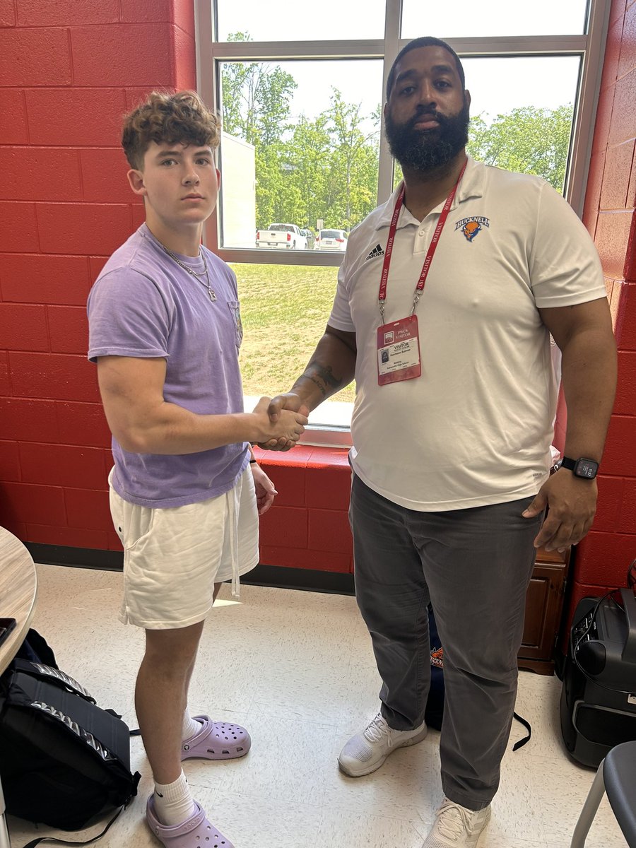 Grayson Eisenhower (@graysonei13) on Twitter photo Thank you <a href="/coach_KB90/">Kentwan Balmer</a> for stopping by Gainesville high school and talking to me and my teammates <a href="/GainesvilleFoo1/">Gainesville Football</a> Thank you <a href="/coach_KB90/">Kentwan Balmer</a> for stopping by Gainesville high school and talking to me and my teammates <a href="/GainesvilleFoo1/">Gainesville Football</a>