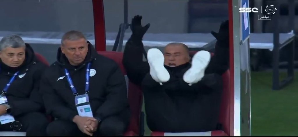 Polisler bugün marul ekmek yerine et yemiş