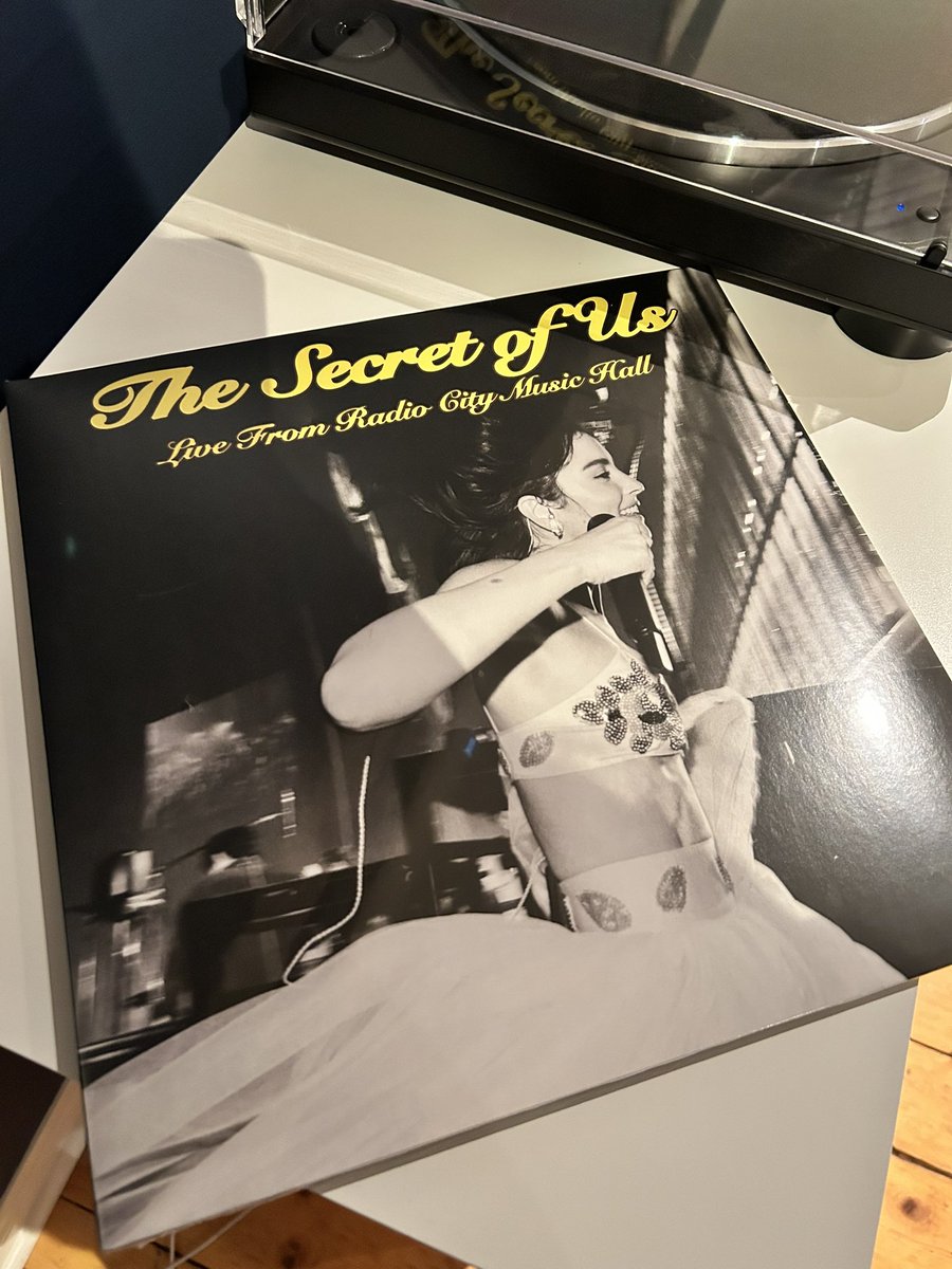 popvinylsigned (@popvinylsigned) on Twitter photo We were able to get an extra copy of The Secret of Us: Live from Radio City Music Hall from RSD to give away with the help of <a href="/picturetobern13/">Bernadette (Taylor’s Version)</a>! 🫶🏻 (Thank you bestie)!
To enter, like and retweet, and follow us! Open internationally, winner will be picked randomly on May 24. We were able to get an extra copy of The Secret of Us: Live from Radio City Music Hall from RSD to give away with the help of <a href="/picturetobern13/">Bernadette (Taylor’s Version)</a>! 🫶🏻 (Thank you bestie)!
To enter, like and retweet, and follow us! Open internationally, winner will be picked randomly on May 24.