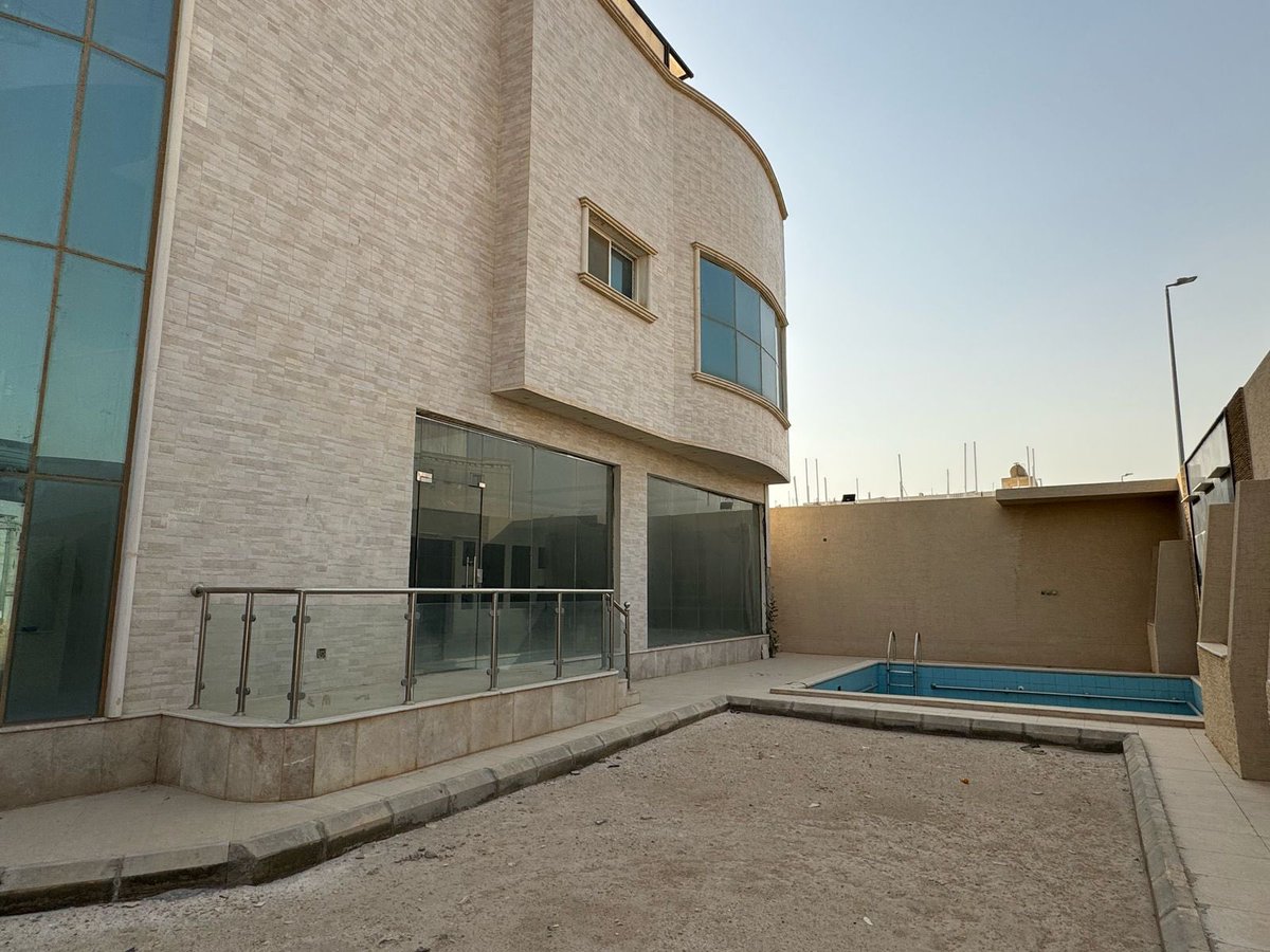 housingcapital's tweet photo. #الرياض #فلل #عقارات_الرياض #عقارات_المملكة #الرياض_الان 

*للبيع فيلا زاويه  شارع 25جنوبي شرقي بناء شخصي بالجبيله* *حد 4مليون* المساحه ٦٠٠ متر
 *للاستفسار*
 *⁠0555551028*
*المواصفات*
5غرف نوم مسبح مجلس وغرفه طعام وصاله مفتوحه https://t.co/U2sEtWKyPJ