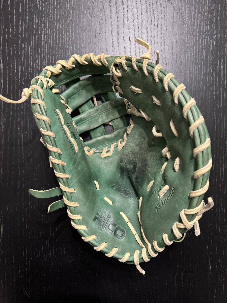 FixItFowler42's tweet image. Mid-finger lace replacement on this Rico first basemen’s mitt for our friends out in Bolt country! 24 hour turn around for @BrandonRexin36 and his @NHSBoltBaseball #FixItFowler @Starting9_37_ @skipMeyers17