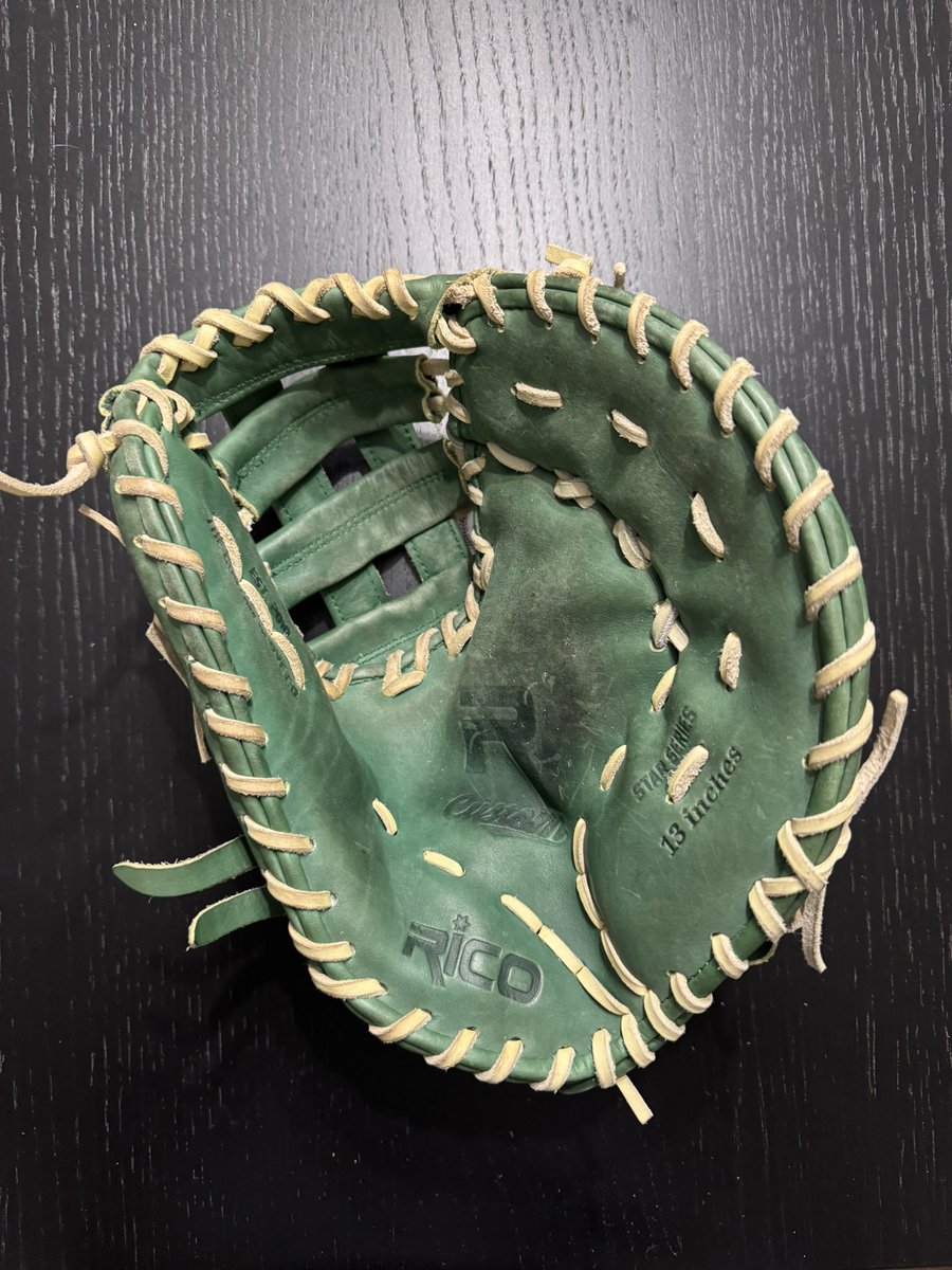 FixItFowler42's tweet image. Mid-finger lace replacement on this Rico first basemen’s mitt for our friends out in Bolt country! 24 hour turn around for @BrandonRexin36 and his @NHSBoltBaseball #FixItFowler @Starting9_37_ @skipMeyers17