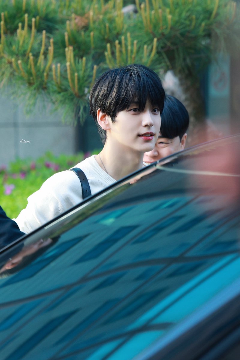 1205_Adam's tweet image. 250502

#수빈 #SOOBIN #スビン
#TOMORROW_X_TOGETHER 
#투모로우바이투게더
