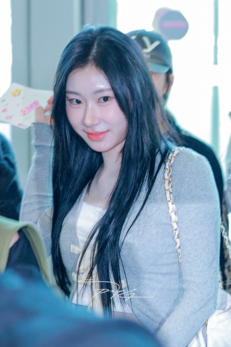 250425 ICN
#ITZY #있지 #CHAERYEONG #채령 <a href="/ITZYofficial/">ITZY</a>