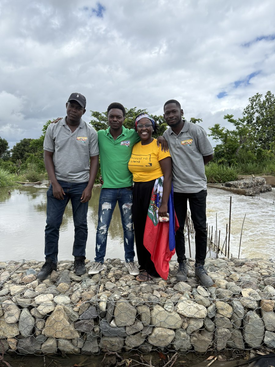 Today in Haiti, it’s a national holiday, Labor and Agriculture Day!  There’s no better way to celebrate than to visit our canals! I got to dig at Malfety, visit rice fields using water we helped Farine access &amp; I visited several gastronomical fairs at schools in Fort Liberté! 🇭🇹