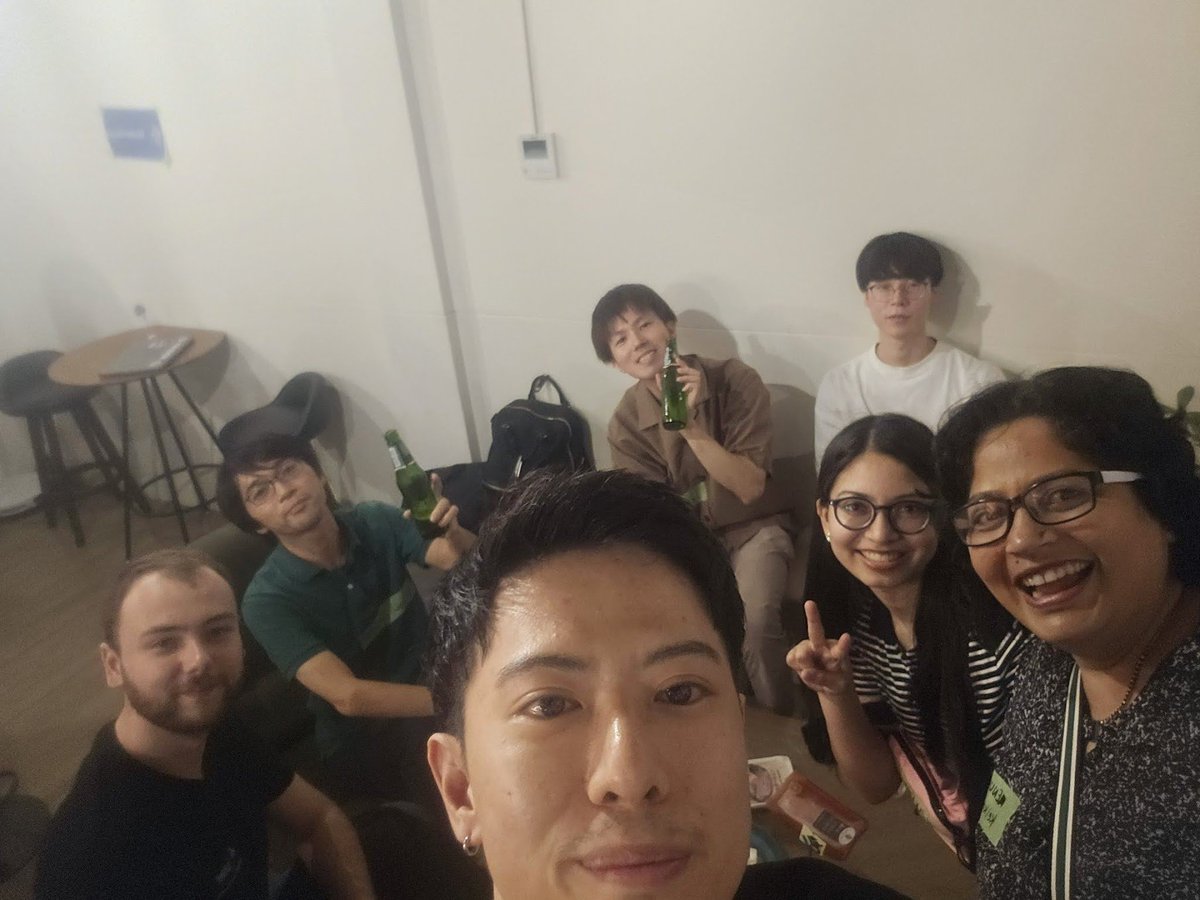 FlutterNinjas's tweet image. Pre-party madness! 🥳 

May 28th, 7pm, Ginza&apos;s tiny bar! 🍻 
Join the fun before the conf! 😎 
#FlutterNinjas