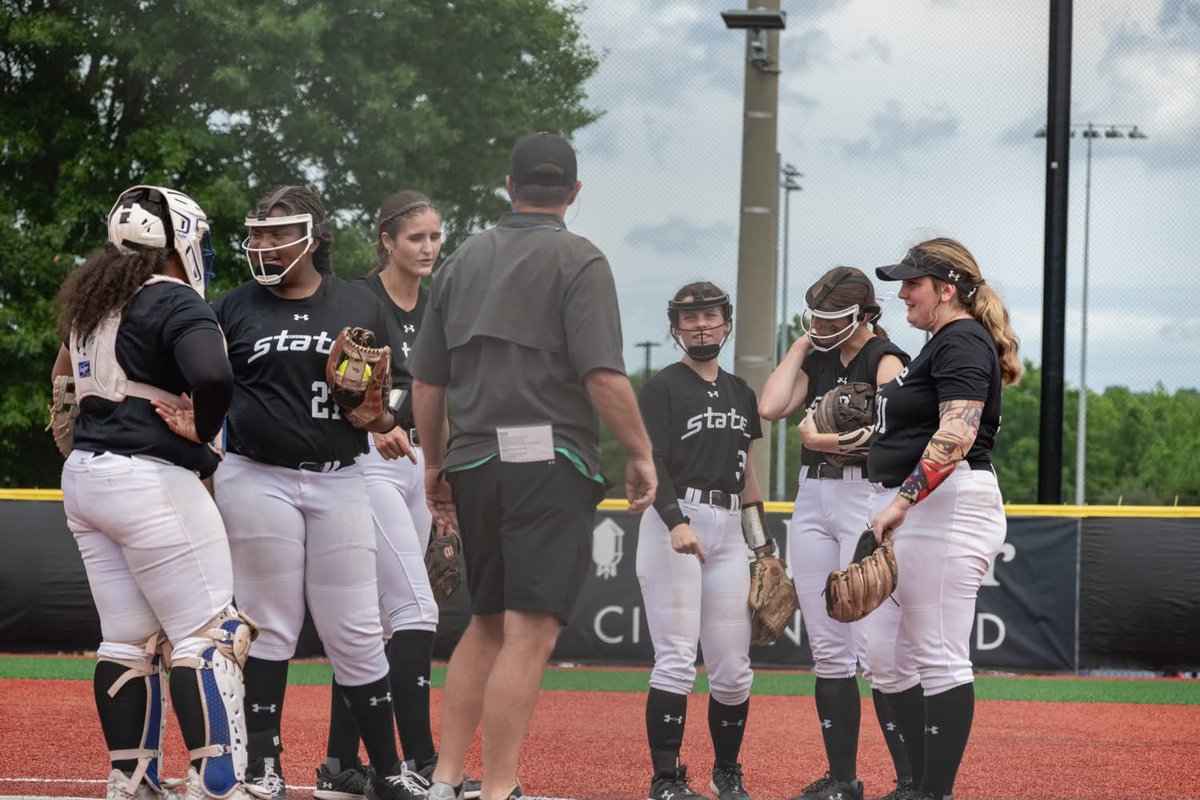 Athena “Boomer” Huguley tweet media