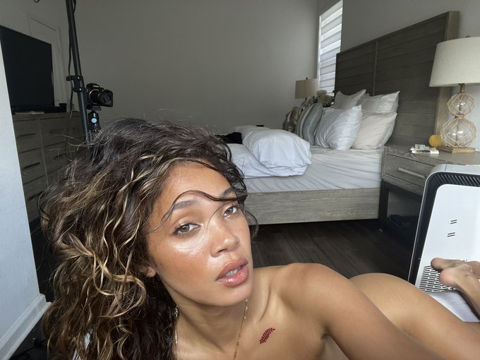 Watch Tai’Aysha ⭐️'s leaked NSFW photo on TwXstars