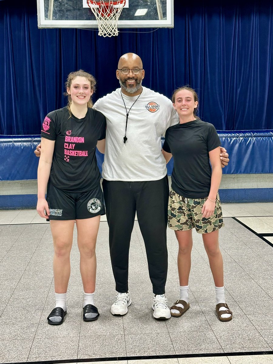 Reece Davis 🏀 (@reecedavis2027) on Twitter photo ELITE workout w <a href="/Ellawatts33/">Ella Watts</a>
<a href="/rayragjr1971/">Rayfield Ragland</a> them after dark workouts hit different ❤️🤍🖤 <a href="/SoutheastAStars/">Southeast All Stars</a> ///<a href="/3SSBGCircuit/">3Stripes Select Basketball Girls Circuit</a> ELITE workout w <a href="/Ellawatts33/">Ella Watts</a>
<a href="/rayragjr1971/">Rayfield Ragland</a> them after dark workouts hit different ❤️🤍🖤 <a href="/SoutheastAStars/">Southeast All Stars</a> ///<a href="/3SSBGCircuit/">3Stripes Select Basketball Girls Circuit</a>