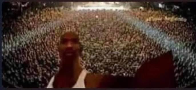 Minha vó: quem vendeu o meu terreno?

Eu no cena vendo o show do NBA YoungBoy: