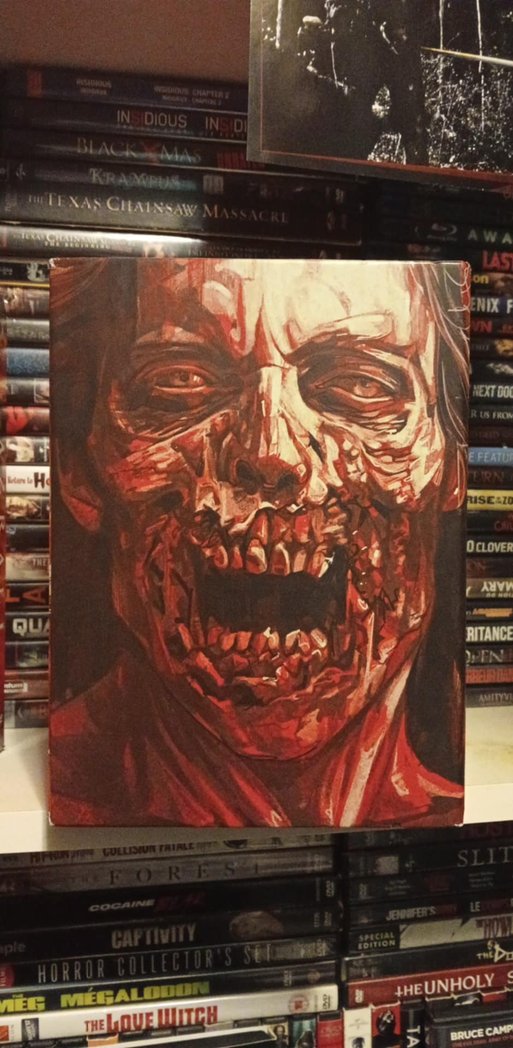 lana_drop's tweet image. Eek, I am so excited. So I did this thing today, and I went out and bought the entire #TheWalkingdead complete series on #boxset. I am so in love with this. It cost me a pretty penny, so it was the only thing for my movie haul this time around. But I am super happy with it.