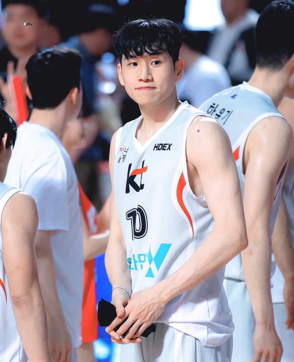 Kickit59's tweet image. 고생많았다 짱고니
비시즌 행복하게 보냅시다!!

#문성곤 #KT소닉붐