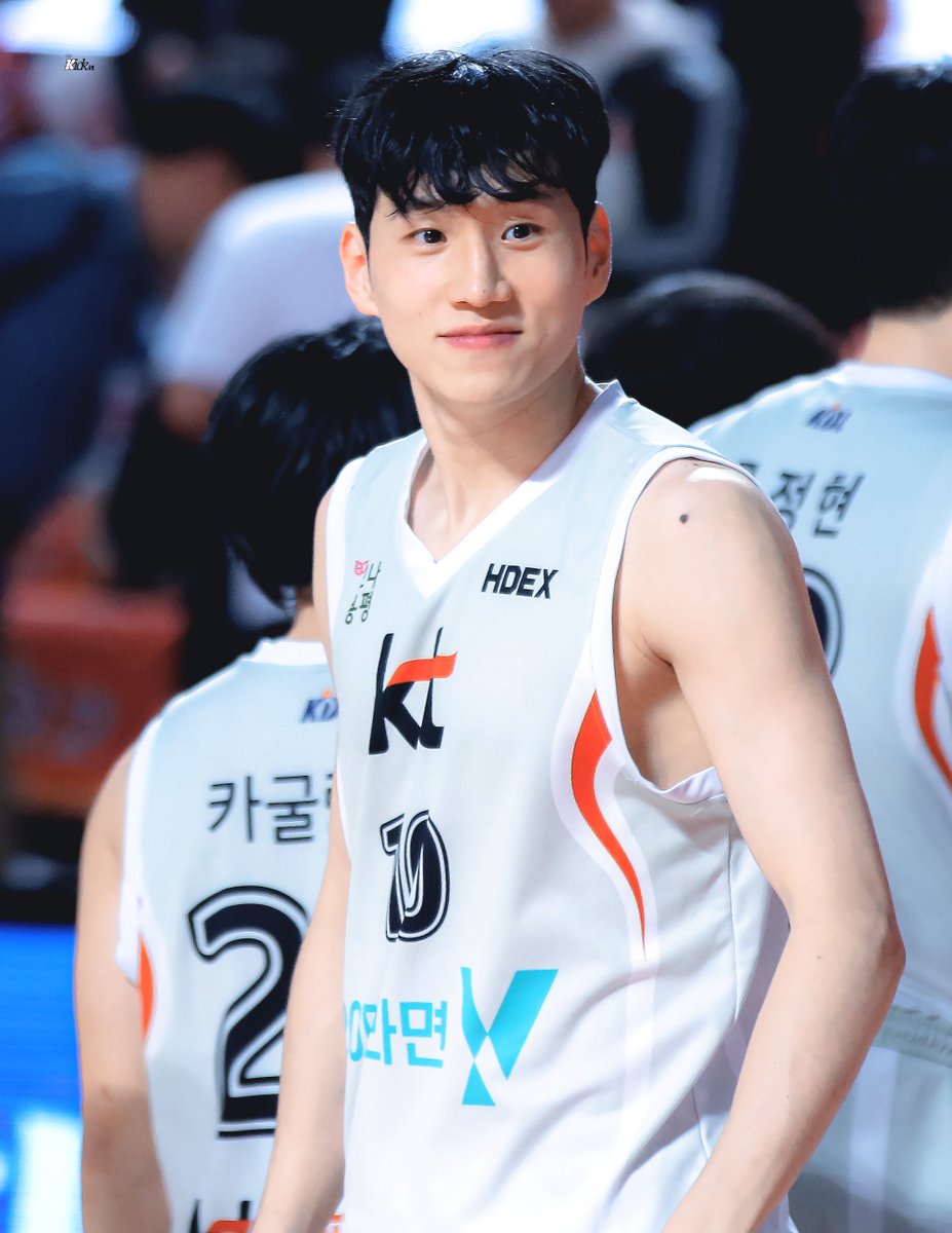 Kickit59's tweet image. 고생많았다 짱고니
비시즌 행복하게 보냅시다!!

#문성곤 #KT소닉붐