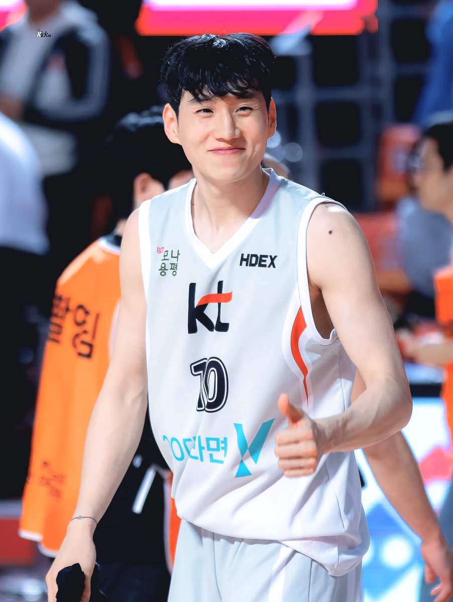 Kickit59's tweet image. 고생많았다 짱고니
비시즌 행복하게 보냅시다!!

#문성곤 #KT소닉붐