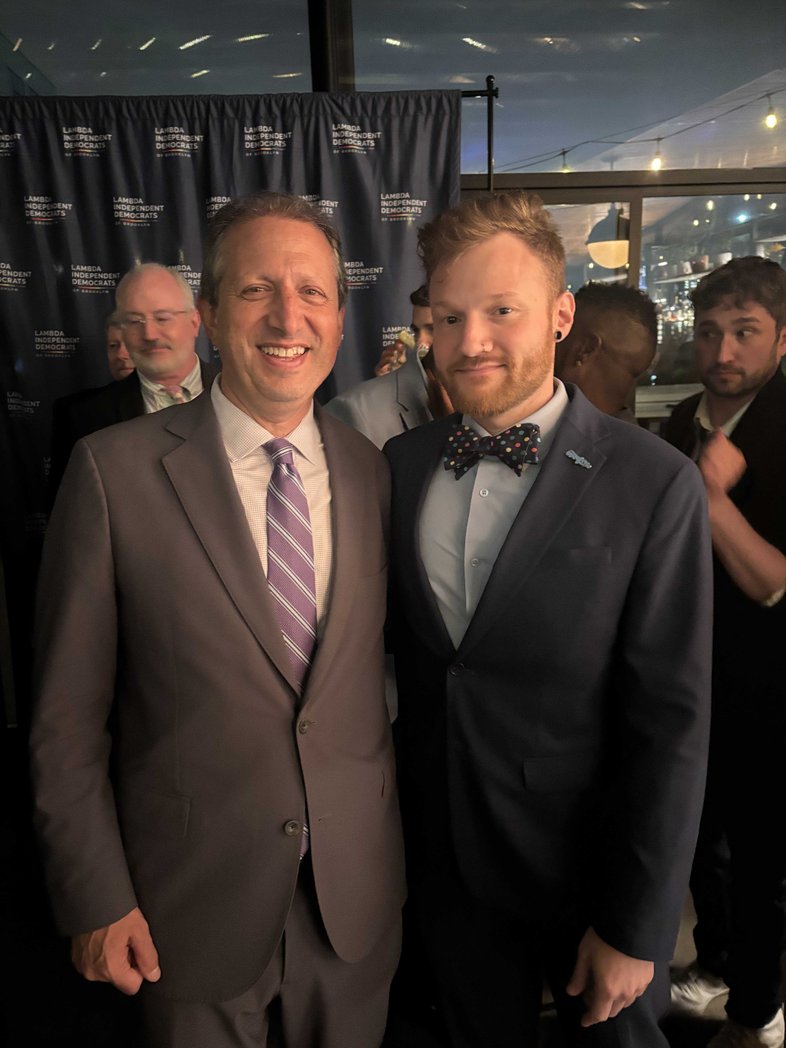 bradlander.bsky.social (@bradlander) on Twitter photo What a party <a href="/LIDbrooklyn/">Lambda Independent Democrats of Brooklyn</a> <a href="/JaredArader/">Jared Arader</a>, Joe! I’m so grateful to be able to celebrate all your hard work and am honored to have your endorsement for Mayor. And a very special mention to honorees the <a href="/CaribEquality/">Caribbean Equality Project</a> and GayRidge for all the work you do. What a party <a href="/LIDbrooklyn/">Lambda Independent Democrats of Brooklyn</a> <a href="/JaredArader/">Jared Arader</a>, Joe! I’m so grateful to be able to celebrate all your hard work and am honored to have your endorsement for Mayor. And a very special mention to honorees the <a href="/CaribEquality/">Caribbean Equality Project</a> and GayRidge for all the work you do.