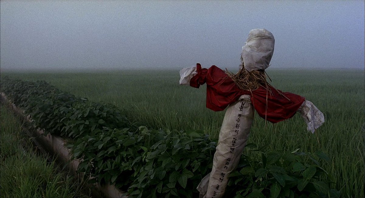 screenscaps's tweet photo. memories of murder (2003) dir. bong joon-ho https://t.co/buM624d3x2