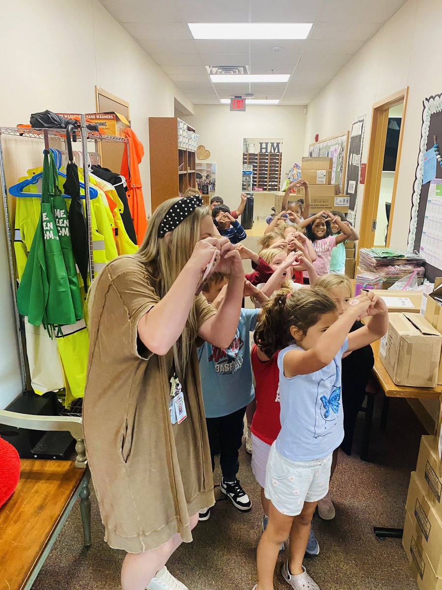 Laleh Olateju tweet media