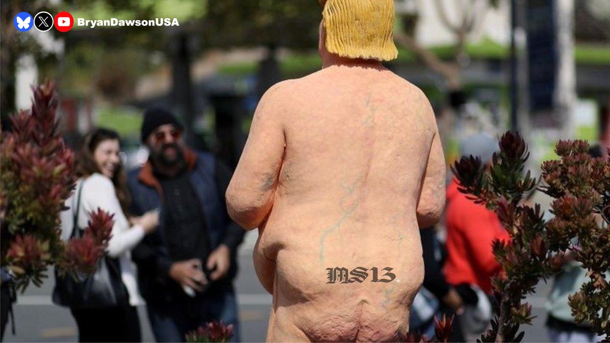 BryanDawsonUSA's tweet photo. This #TrumpStamp could not have been photoshopped. Donald Trump has “MS 13” tattooed on his lower back as clear as can be. Not interpreted. https://t.co/SbA9T3DzZD