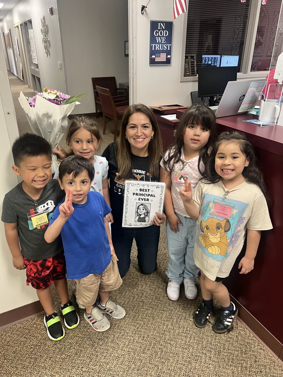 Happy National Principals Day to our one and only <a href="/RomanBlanca07/">Blanca.Roman</a> the kids adored getting to surprise her. Thank you for all you do 🍎❤️ #NationalPrincipalsDay