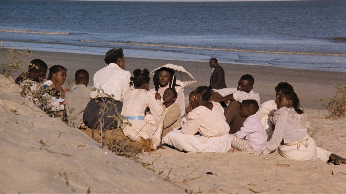 【アメリカ黒人映画傑作選】  
ヒューマントラストシネマ渋谷 
本日から最終週がスタートです！
ゴールデンウィーク、みなさまのご来場をお待ちしております。

公式HPでは杏レラトさん、中村隆之さんはじめいただいた檄文も公開中✽
blackamericancinema.jp