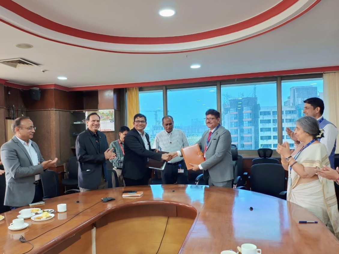 EngineersIND's tweet photo. CEIL, a 100% subsidiary of EIL, has signed a landmark MoA with ONGC to provide comprehensive Third Party Inspection and Certification Services for their offshore and onshore projects. This collaboration strengthens our position in the Oil and Gas sector and reaffirms our shared commitment to quality, certification and engineering excellence in the oil & gas sector.

The MoA was signed by Head Offshore Works, ONGC, Mr. R Narahari and CEO-CEIL, Mr. Rajiv Ranjan, in a signing ceremony held in the august presence of Executive Director, ONGC, Mr. RN Satish Babu & Director CEIL, Mrs. Jayati Ghosh, along with other senior officials from both organisations.

CEIL will play a crucial role as the “third eye” of ONGC in providing value-added independent insights, ensuring strict adherence to quality benchmarks, safety protocols and certification processes across key projects.

@HardeepSPuri @TheSureshGopi @Vartika15791157 @PetroleumMin @EngineersINTL
#ONGC #CEIL #MoASigning #QualityAssurance #Certification #EngineeringExcellence #EnergySector #StrategicPartnership #LeadershipInEnergy #Sustainability #SafetyStandards #AmritKaal #35Trillionby2047