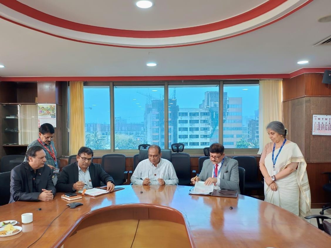 EngineersIND's tweet photo. CEIL, a 100% subsidiary of EIL, has signed a landmark MoA with ONGC to provide comprehensive Third Party Inspection and Certification Services for their offshore and onshore projects. This collaboration strengthens our position in the Oil and Gas sector and reaffirms our shared commitment to quality, certification and engineering excellence in the oil & gas sector.

The MoA was signed by Head Offshore Works, ONGC, Mr. R Narahari and CEO-CEIL, Mr. Rajiv Ranjan, in a signing ceremony held in the august presence of Executive Director, ONGC, Mr. RN Satish Babu & Director CEIL, Mrs. Jayati Ghosh, along with other senior officials from both organisations.

CEIL will play a crucial role as the “third eye” of ONGC in providing value-added independent insights, ensuring strict adherence to quality benchmarks, safety protocols and certification processes across key projects.

@HardeepSPuri @TheSureshGopi @Vartika15791157 @PetroleumMin @EngineersINTL
#ONGC #CEIL #MoASigning #QualityAssurance #Certification #EngineeringExcellence #EnergySector #StrategicPartnership #LeadershipInEnergy #Sustainability #SafetyStandards #AmritKaal #35Trillionby2047