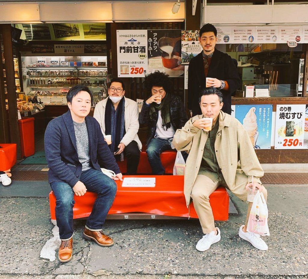 CapitalJazzClub's tweet photo. #NP, 'Moro Morocco', off the #JSquad's *J-Squad II*. (2018). The #CapitalJazzClub984, with #JacobAsiyo, &amp; @KaimaMwiti.
Bass: Yasushi Nakamura
Drums: Keita Ogawa
Piano: Takeshi Ohbayashi
Tenor Saxophone: Tomoaki Baba
Trumpet: Takuya Kuroda. https://t.co/A30JbMbA9U