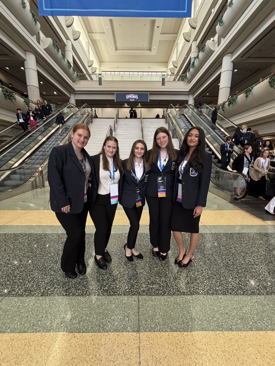 Working hard on and off the field‼️ 

Just got back from an incredible DECA ICDC experience in Orlando—attended the Emerging Leaders Academy and collaborated with top students from around the world. An unforgettable chance to learn, grow, and lead! #DECAICDC #BusinessLeadership