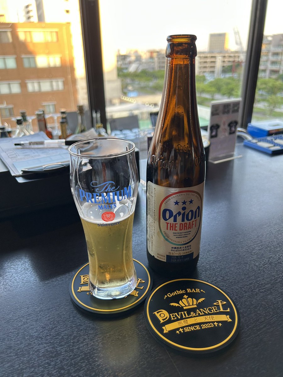 100_1818's tweet photo. 久々の週末飲み🍺
外が明るい😆
#沖縄 #那覇 #devil_angel_oki https://t.co/0vo56ZS3iB