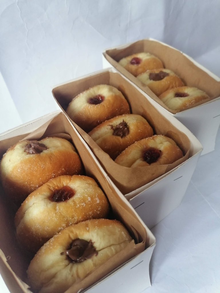 BeebamsBakery's tweet photo. If your friend’s name starts with the letter A, then they owe you a box of our yummy doughnuts 😉

Tag them and drag them till they buy it for you🤭

Our dms are open to take your orders https://t.co/eTirxmcc45