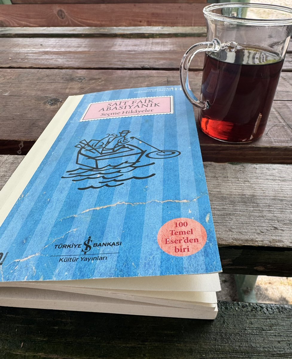 Okulda en keyifli anlar kitap okunan anlardır 🙃