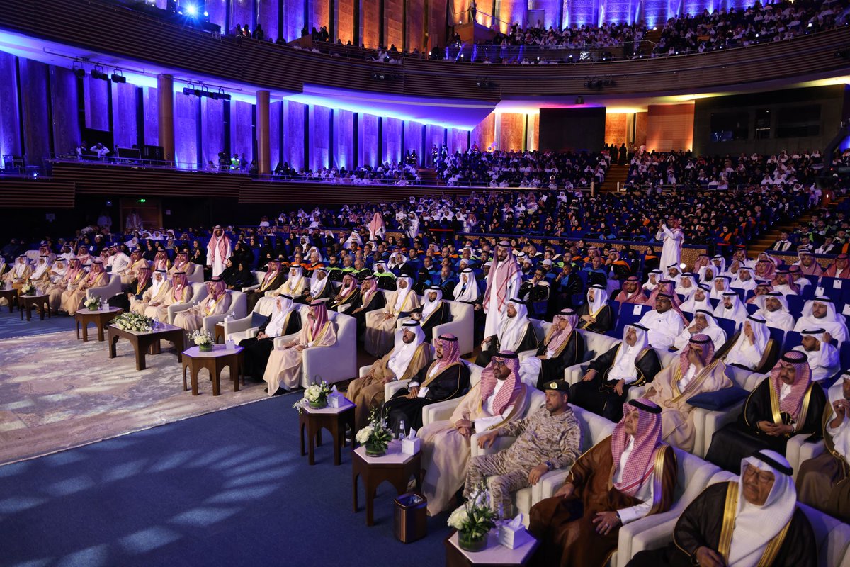 UPMMadinah's tweet photo. نشكر مدينة المعرفة الاقتصادية
   @MadinahKEC
 على مساهمتهم في إنجاح حفل تخرج الدفعة السابعة لـ #جامعة_الامير_مقرن_بن_عبدالعزيز. 

كان لدعمكم دور كبير في جعل يوم التخرج استثنائيا لخريجينا! 🎓 https://t.co/Wd0OYuIyPS