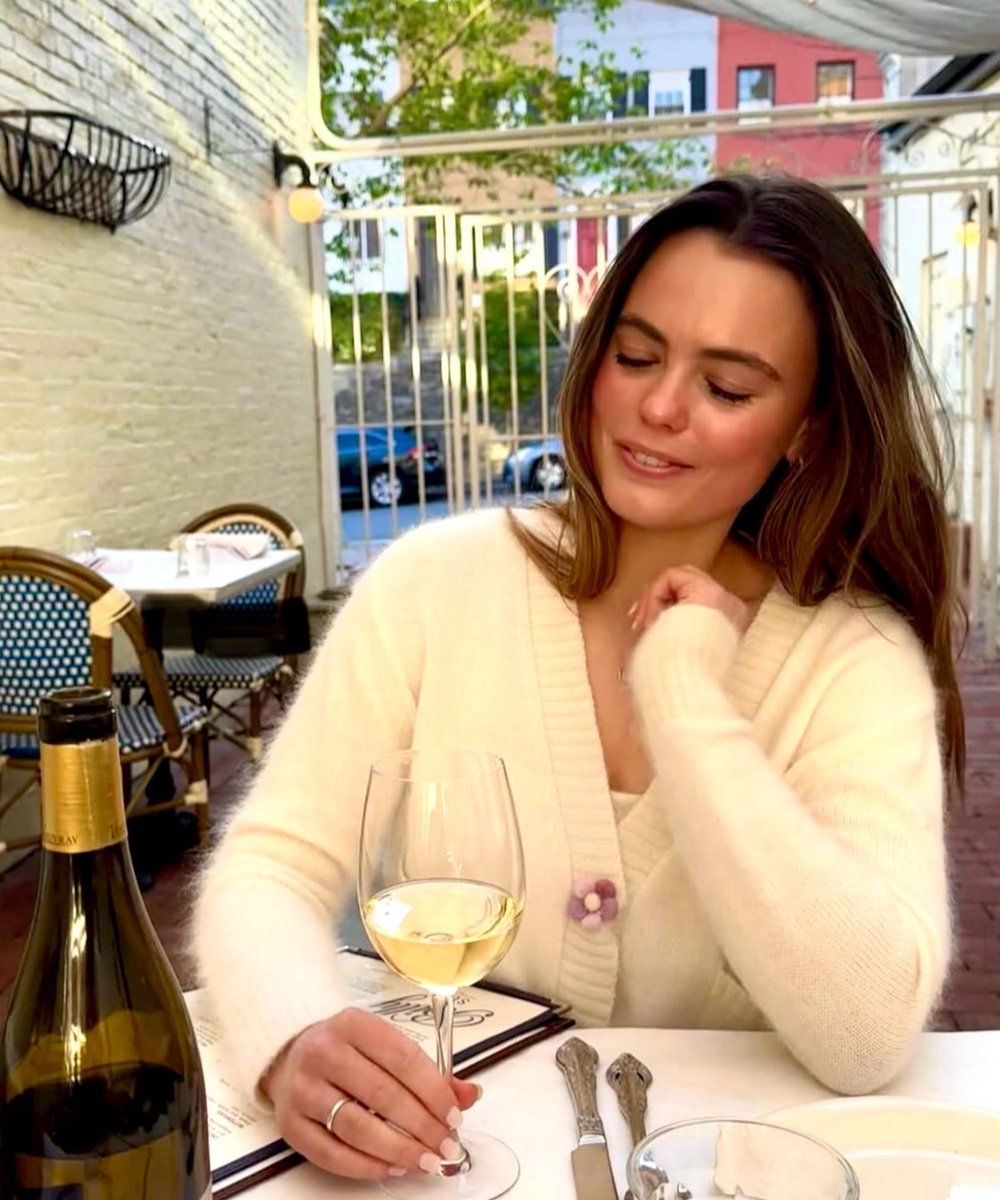 Can’t beat that patio vibe 🥰
Wine in hand, something delicious on the way, happiness all around.
It’s going to be a great summer! 
#GeorgetownDC