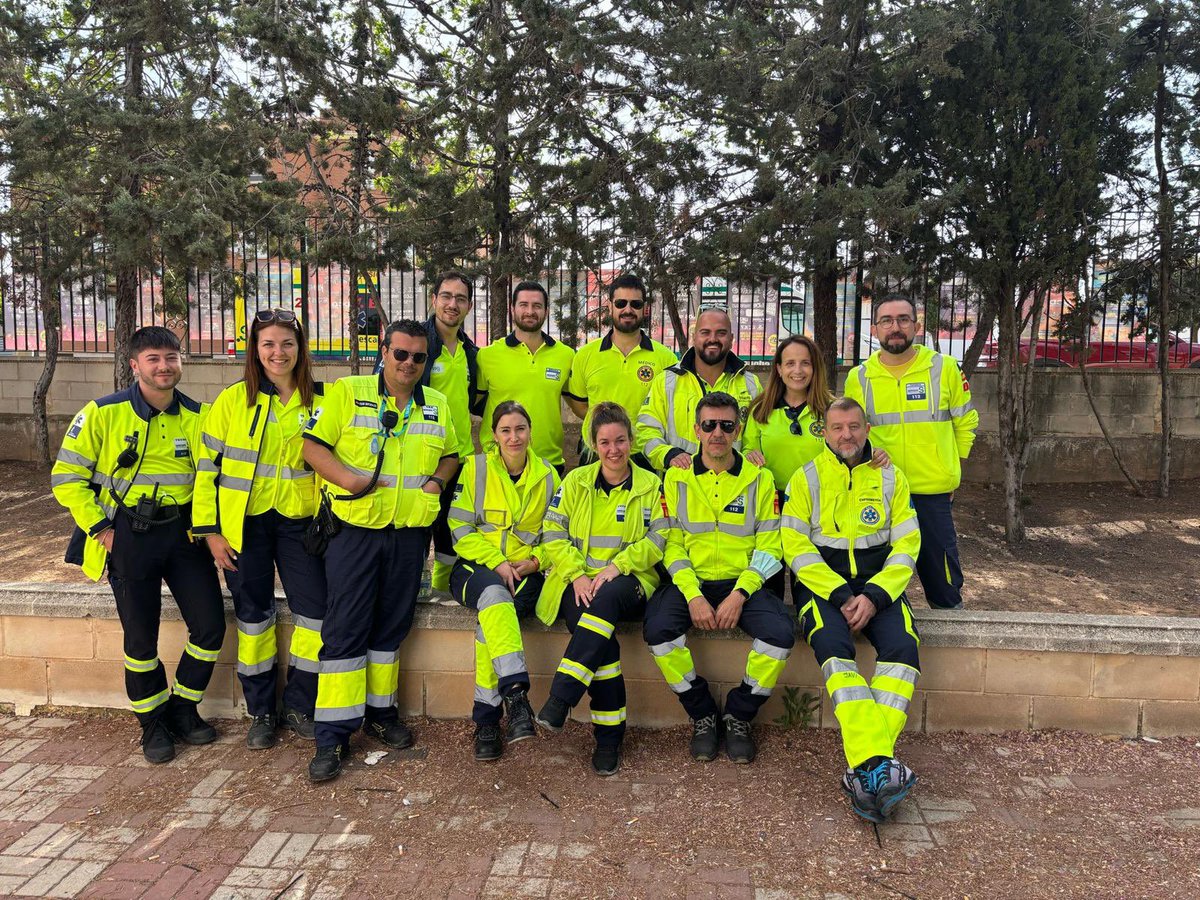 GUETS_CLM's tweet image. Amplio dispositivo por parte de la @GUETS_CLM de @SanidadCLM en el @VinaRockOficial 2025

🚑#SVA #SVAE #SVB 
📞#CECOPAL

Cerca de 250.000 personas, pasarán por los distintos escenarios entre el 1 y el 4 de mayo en el @VinaRockOficial en Villarobledo.

#SomosGUETS