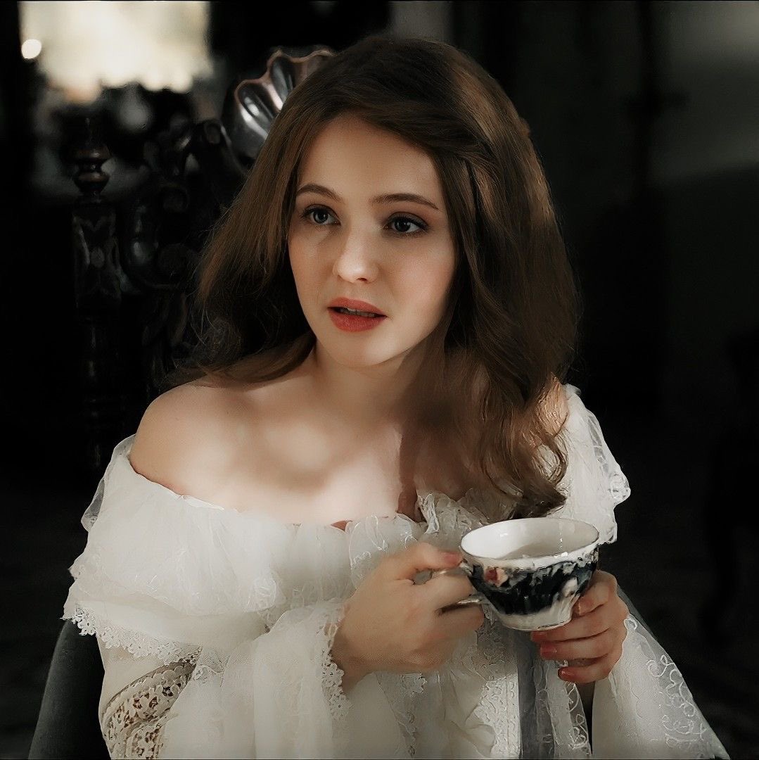 𝗣𝗢𝗦𝗬 𝗚𝗨𝗡𝗡𝗜𝗡𝗚𝗪𝗢𝗥𝗧𝗛

                ❁ ❁ ❁ ❁ ❁ ❁ ❁ ❁

“

Mi mɑγoɾ sueño es ɾompeɾ mis cɑdenɑs invisibles que ɾodeɑn todo mi cueɾpo γ sɑliɾ volɑndo diɾectɑ ɑ mi libeɾtɑd eteɾnɑ