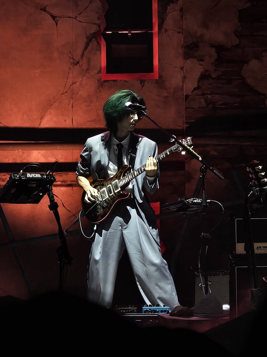 250502 #Beautiful_Mind 
첫콘 착장 .. #준한🐰